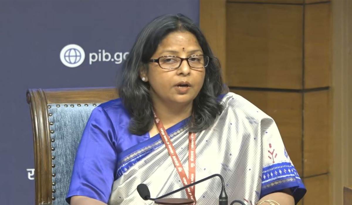 ‘पेट्रोल-डीजल की कमी नहीं, घरेलू PNG और CNG सप्लाई अभी प्राथमिकता’, पेट्रोलियम मंत्रालय ने कहा