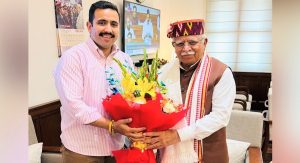 केंद्रीय मंत्री मनोहर लाल से मिले विक्रमादित्य, विशेष सहायता का किया आग्रह