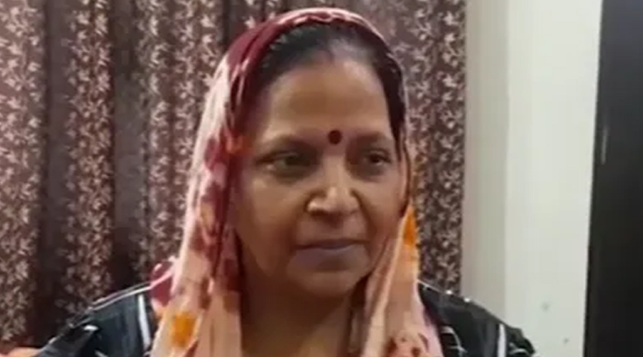 Pilibhit Brain-dead woman pothole