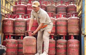 उज्ज्वला योजना का असर, देशभर में LPG कनेक्शन की पहुंच बढ़ी: मंत्री