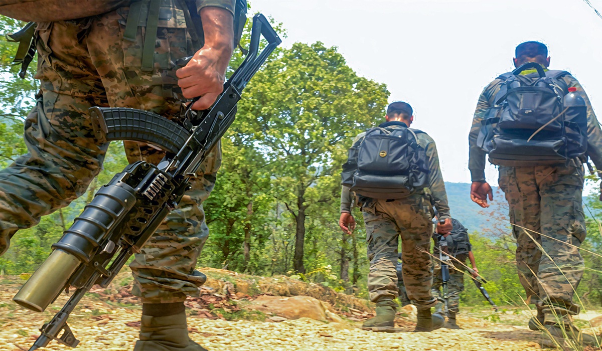 Manipur: संदिग्ध कुकी उग्रवादियों ने सेना पोस्ट पर की फायरिंग, 30 मिनट चली मुठभेड़