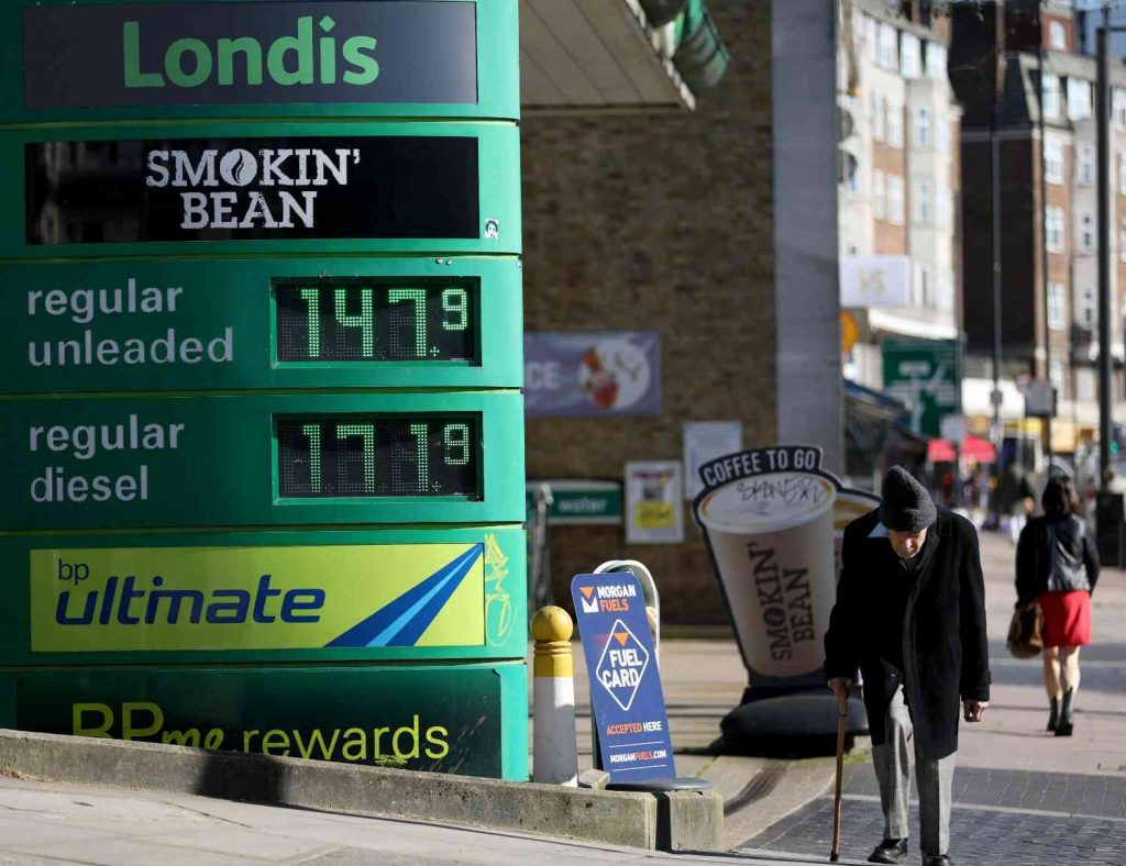 Hormuz crisis oil price forecast Goldman Sachs increase