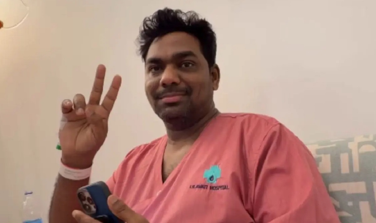 स्टैंड-अप कॉमेडियन जाकिर खान अस्पताल में भर्ती, वीडियो देखकर टेंशन में आए फैंस
