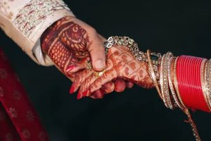 amroha-uttar-pradesh Sent get dumplings ran away with her lover