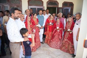 Haryana News : करनाल में परिणय सूत्र में बंधी पांच कन्याएं