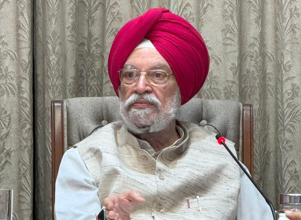 Hardeep Puri Qatar visit LNG supply talks amid Middle East crisis