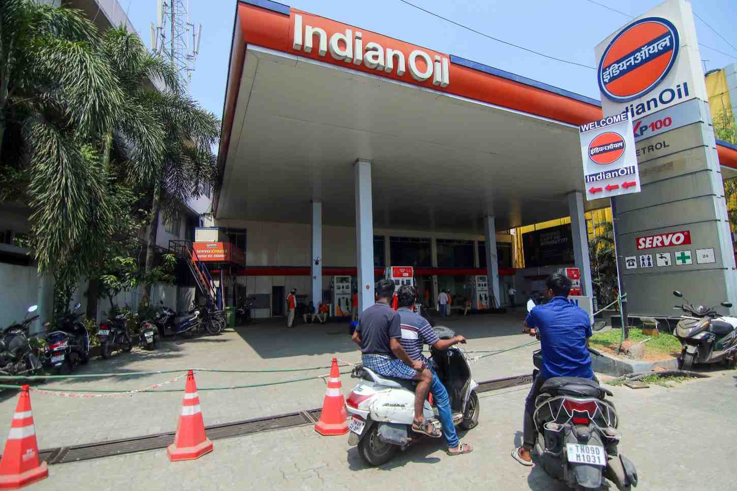 प्रीमियम फ्यूल के दाम बढ़े, आम पेट्रोल-डीजल में कोई बदलाव नहीं