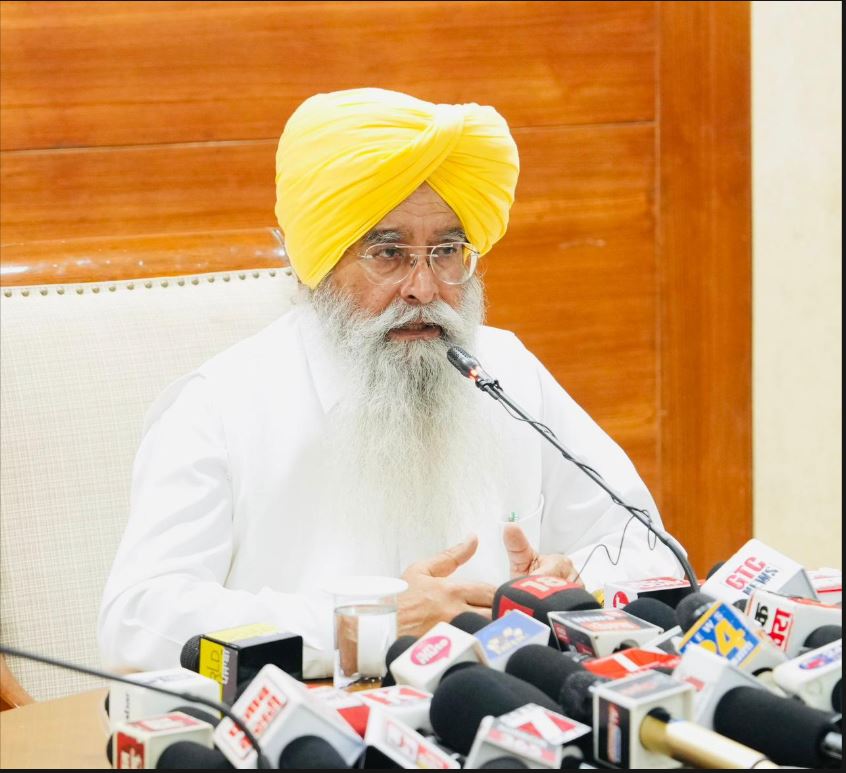 पंजाब सरकार के फसल अवशेष प्रबंधन प्रयासों को मिली बड़ी सफलता: पराली जलाने की घटनाओं में 94 प्रतिशत कमी पर मिला राष्ट्रीय स्तर का पुरस्कार