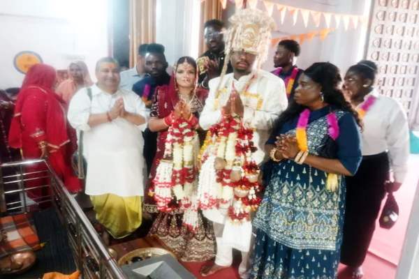 साउथ अफ्रीका का युवक बना हिमाचल का ‘दामाद’, हमीरपुर की लड़की से की शादी