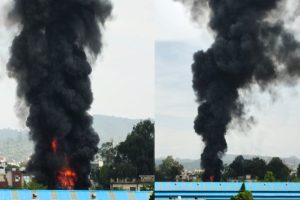 Jammu Kashmir: ट्रांसपोर्ट नगर के पास तेल टैंकर में लगी भीषण आग, इलाके मची अफरा-तफरी