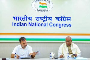 पश्चिम बंगाल चुनाव: कांग्रेस ने 7 सीटों पर बदले उम्मीदवार, जानें अब किनको टिकट दिया?