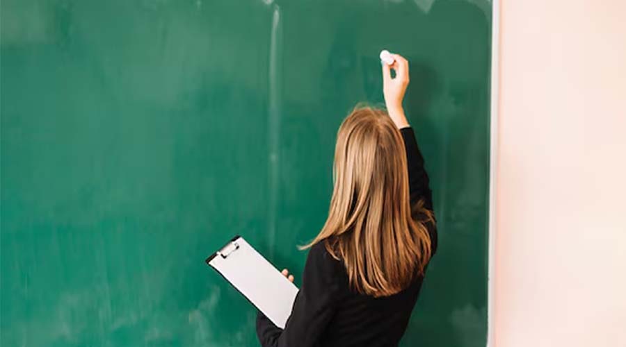 Teacher Recruitment 2026: इस राज्य में टीचिंग जॉब के लिए निकली बंपर वैकेंसी, जानें कैसे करें आवेदन
