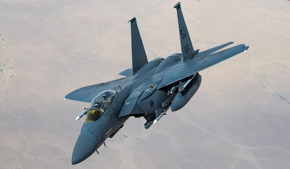 ईरान का दावा: US का F-15E लड़ाकू विमान गिराया, पायलट को जिंदा पकड़ा; अमेरिका ने साधी चुप्पी