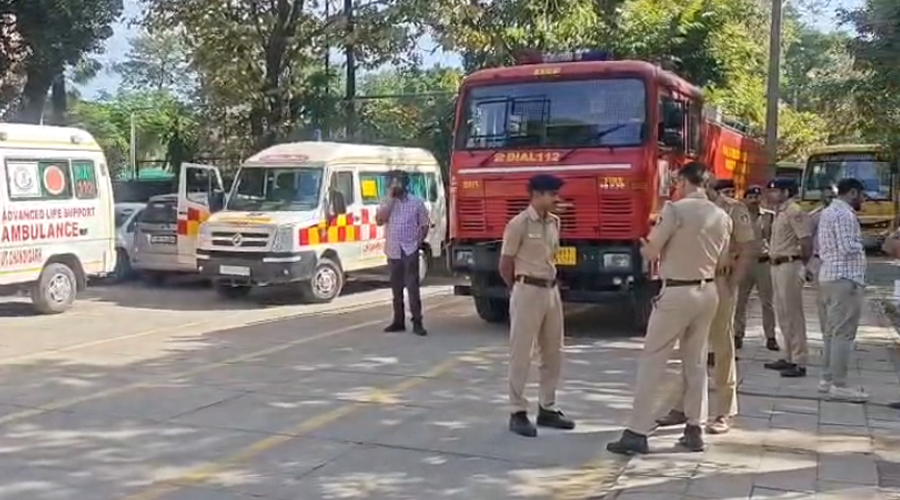 Bomb Threat: चंडीगढ़ के स्कूलों को आज फिर मिली बम से उड़ाने की धमकी, अलर्ट पर सुरक्षा एजेंसियां