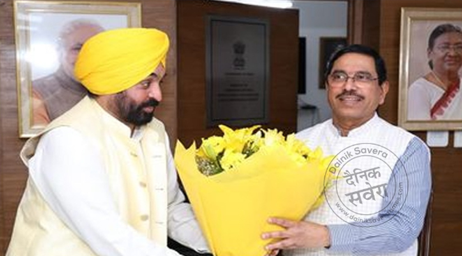 CM भगवंत मान ने केंद्रीय मंत्री से की मुलाकात, पंजाब के इन मुद्दों को लेकर की चर्चा