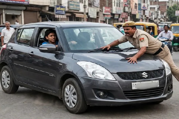 Haryana News : पुलिसकर्मी को बोनट पर लटका दौड़ाई कार