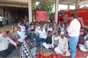 Haryana News : हड़ताल पर दमकलकर्मी, कमान रोडवेजकर्मियों को