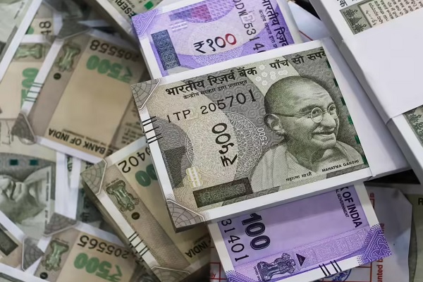 Haryana News : पांच लोगों ने एटीएम को कार से खींचा, 4.39 लाख ले उड़े, CCTV में कैद