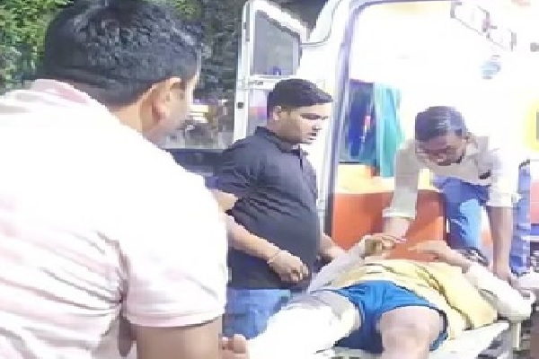 बदमाशों से मुठभेड़, दो को लगी गोली, ASI बचे