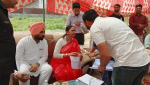 Kurukshetra News : मुख्यमंत्री विकास कार्यों के लिए दे रहे 21-21 लाख रुपये : सुमन सैनी