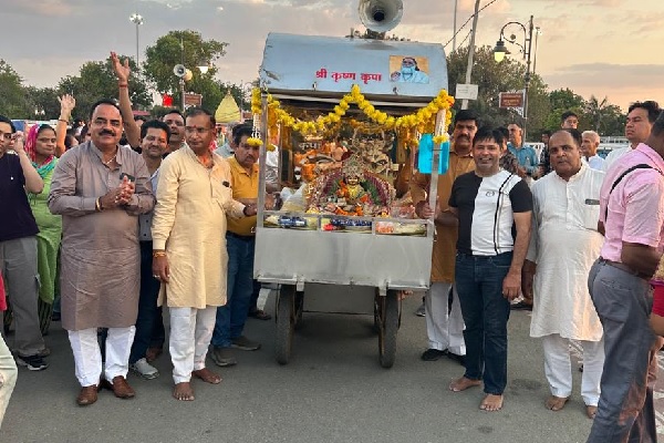 Haryana News : पूर्ण आस्था से की ब्रह्मसरोवर की परिक्रमा