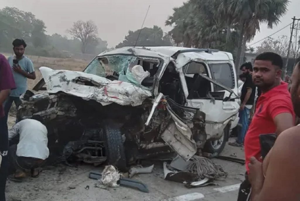 mau road accident