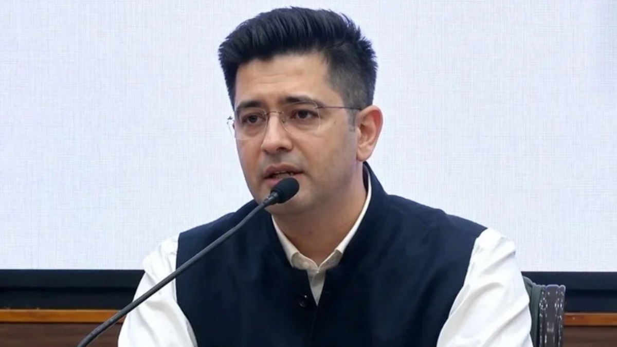 AAP को छोड़कर राघव चड्ढा का BJP में जाना फैंस को नहीं आया पसंद, 10 लाख से ज्यादा लोगों ने किया Unfollow