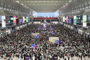 मई दिवस के पहले दिन चीन में यात्रा करने वाले अंतर-क्षेत्रीय लोगों की कुल संख्या 34 करोड़ से अधिक होने की उम्मीद