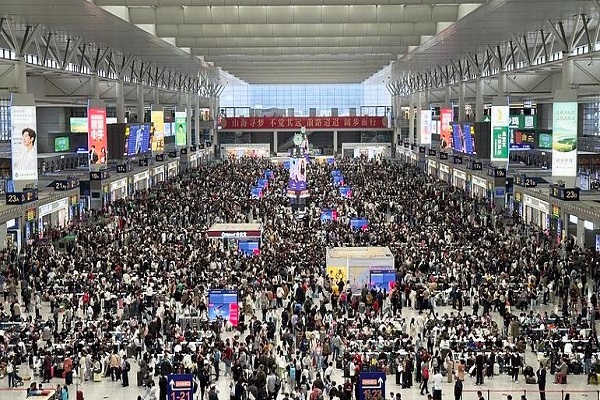मई दिवस के पहले दिन चीन में यात्रा करने वाले अंतर-क्षेत्रीय लोगों की कुल संख्या 34 करोड़ से अधिक होने की उम्मीद