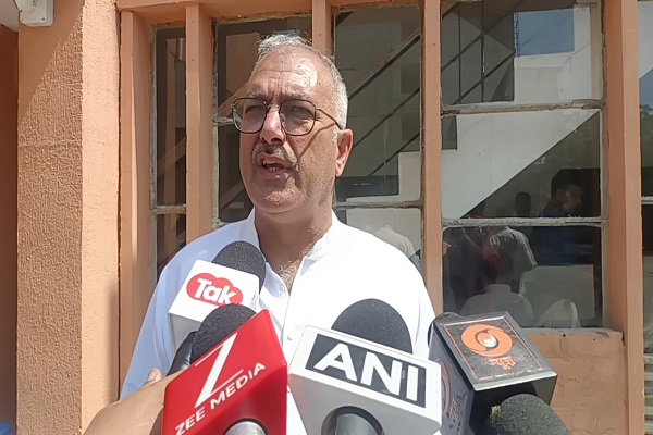 Haryana News : बंगाल में भयमुक्त चुनाव : संजय भाटिया, बोले- दुष्यंत भद्र नेता