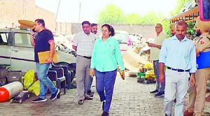 मोटर यार्ड में खड़ी स्कोड़ा कार में बरामद हुआ हैंड ग्रेनेड, बम निरोधक दस्ते ने किया निष्क्रिय