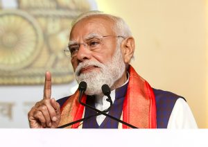 छात्रों को परीक्षा केंद्र पहुंचने में न हो दिक्कत, NEET शुरू होने तक 45 मिनट एयरपोर्ट पर ही रुके PM मोदी