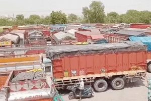 sonipat-truck-wheels-stopped