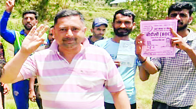 पंचायती राज चुनाव में बैलेट पेपर पर नाम की जगह छाप दिया नोटा