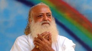 आसाराम को हाईकोर्ट से लगा बड़ा झटका, इस मामले में उम्रकैद की सजा बरकरार, अब करना होगा सरेंडर