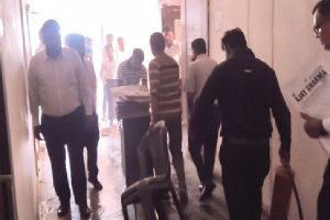 Haryana News : एसी फटने से वकील के चेंबर में आग, अफरा-तफरी