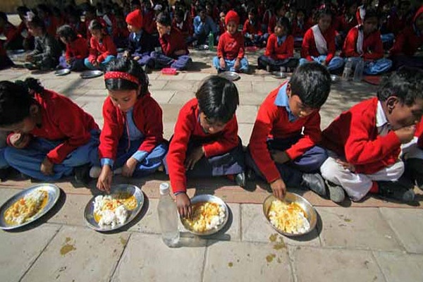 हिमाचल: मिड-डे मील के लिए के लिए केंद्र से मांगे 119 करोड़, 4.82 लाख बच्चों को मिलेगा फायदा
