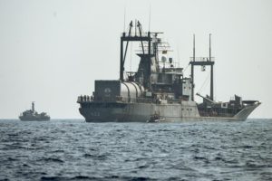 ईरानी टैंकरों पर हुए हमलों से भड़का IRGC, बोला- US मिलिट्री सेंटर को बनाएंगे निशाना