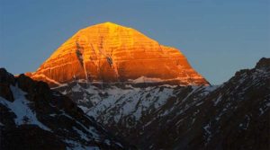 Kailash Mansarovar Yatra: श्रद्धालुओं के लिए बड़ी खबर, इस दिन से शुरू होगी पवित्र कैलाश यात्रा, जानें आवेदन प्रक्रिया