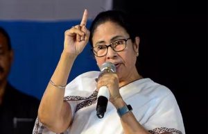 ‘फिरहाद हकीम और अरूप बिस्वास समेत 8 वरिष्ठ नेता पार्टी से बाहर’, ममता बनर्जी का बागियों पर एक्शन