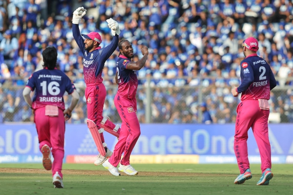 IPL 2026: राजस्थान ने पंजाब और कोलकाता की उम्मीदों पर फेरा पानी, मुंबई को हराकर प्लेऑफ में बनाई जगह