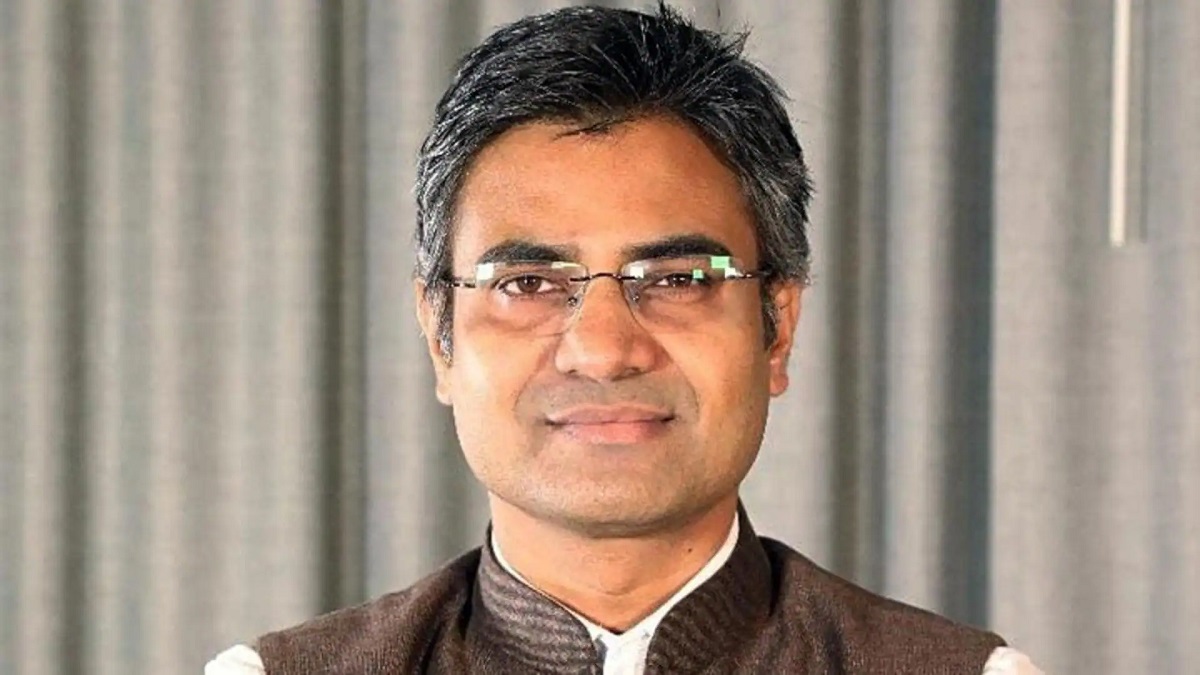 संदीप पाठक के खिलाफ पंजाब में दो FIR दर्ज, गिरफ्तारी के डर से घर के पीछे वाले रास्ते से हुए फरार