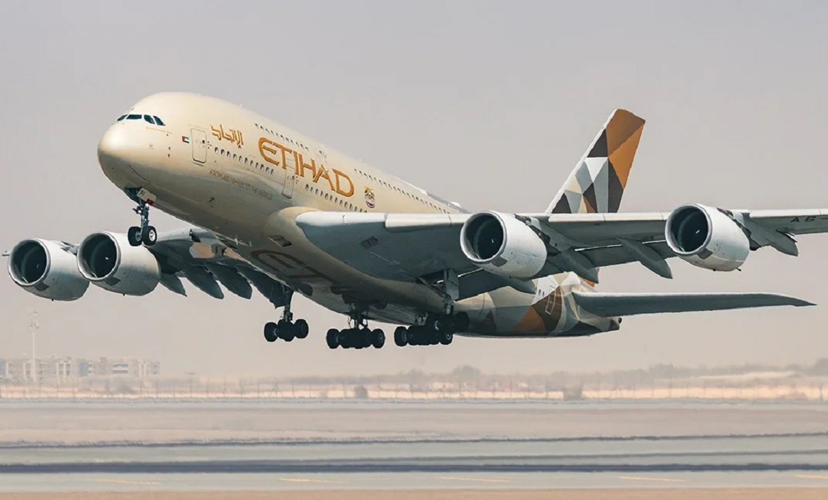 UAE ने 15 पाकिस्तानी कर्मचारियों को नौकरी से निकाला, दिए जल्द देश छोड़ने के आदेश