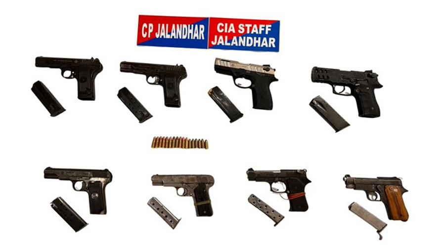 Punjab News: जालंधर पुलिस की बड़ी कार्रवाई: अवैध हथियारों सहित 4 आरोपी किए गिरफ्तार