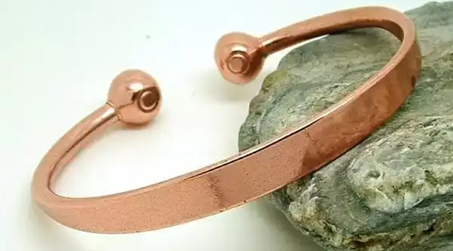 तांबे का कड़ा इन 3 राशि वालो के लिए है सौभाग्य का प्रतीक, जानिए इसकी मान्यता