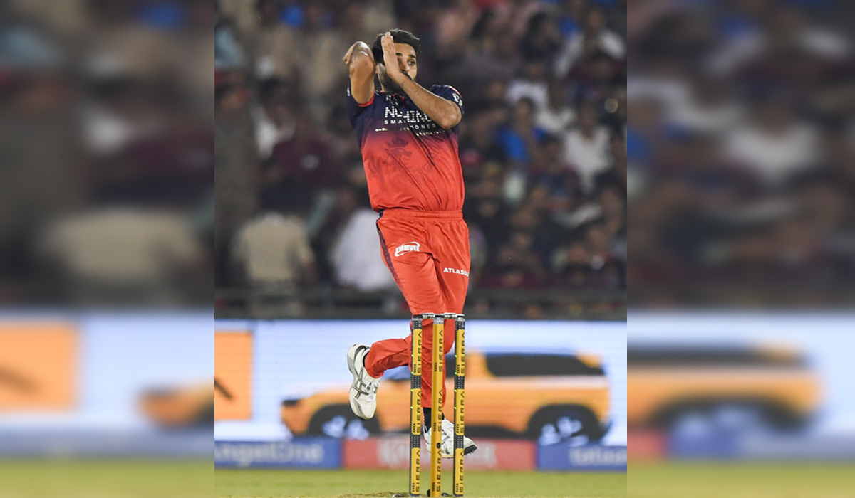 IPL 2026: डबल हैडर मुकाबलों के बाद ऑरेंज और पर्पल कैप की रेस हुई रोमांचक, जानें किसके सिर की बढ़ा रही शोभा