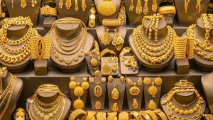 Gold-Silver Price: सोने-चांदी के दाम आज गिरे या बढ़े? जानें अपने शहर का लेटेस्ट रेट