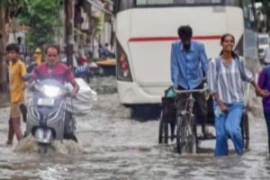 कई राज्यों में आंधी और बारिश का तांडव, 38 लोगों की मौत