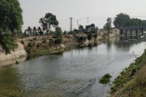 police-ban-on-bathing-in-canals