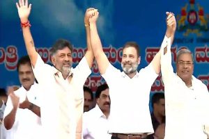 कर्नाटक में कौन बनेगा सीएम? कांग्रेसी विधायकों की बैठक 4 बजे